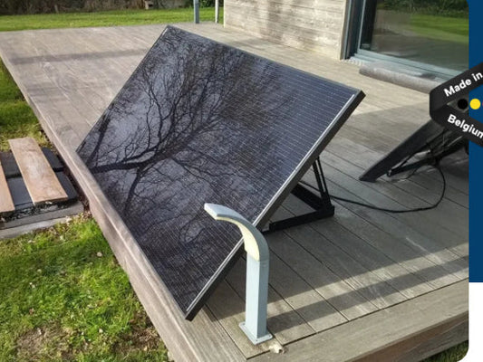 Hoe werkt een plug & play zonnepaneel via het stopcontact?