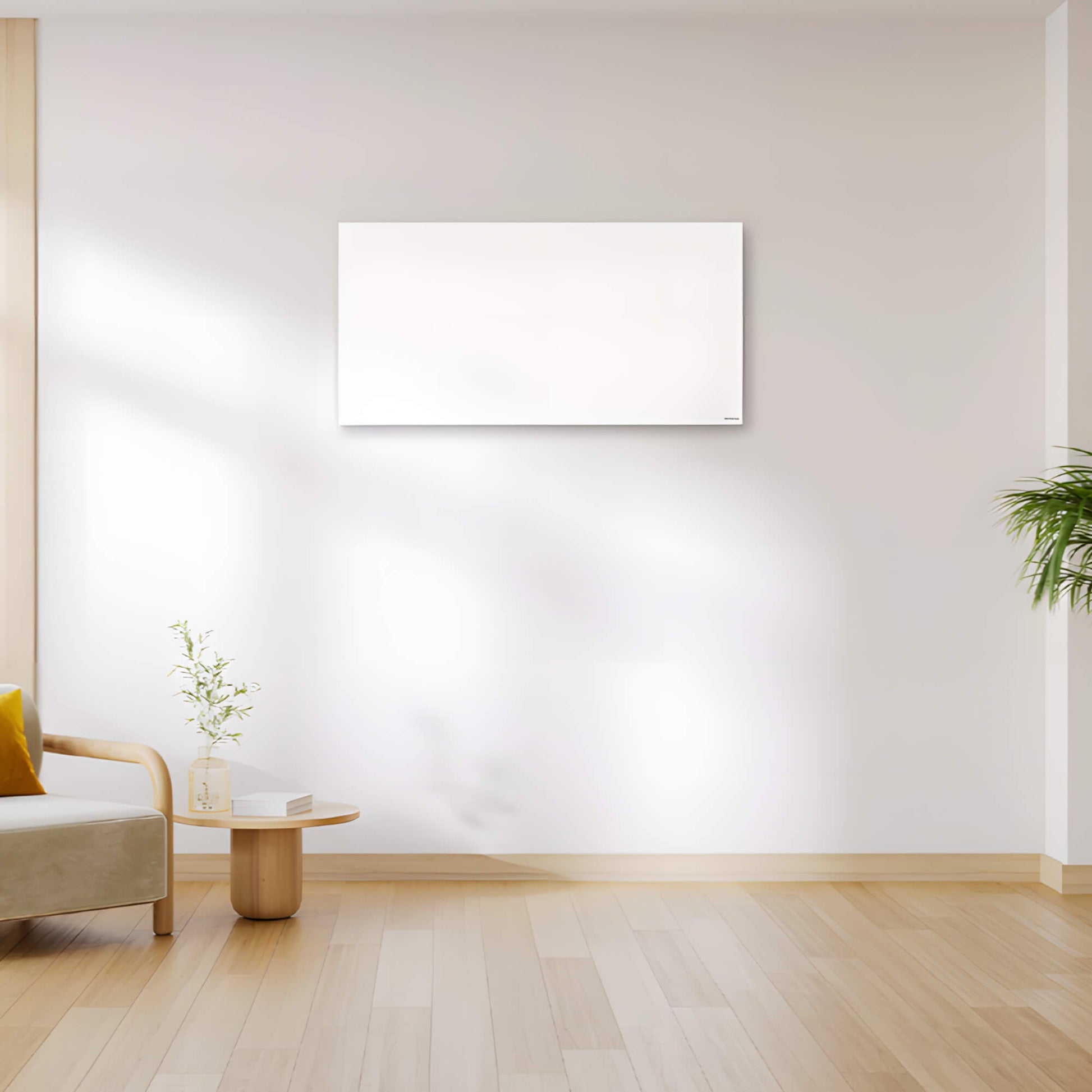 Herschel Select XLS wit infraroodpaneel 750 watt in liggend formaat van 60 bij 120 centimeter in een beige interieur, tegen een muur