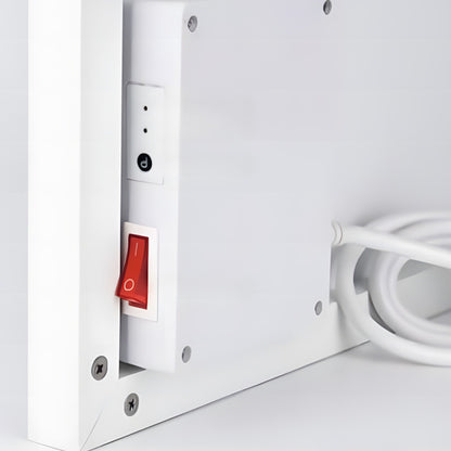 Zijaanzicht van wit Herschel Select XLS infraroodpaneel met aan-uit schakelaar en voedingskabel