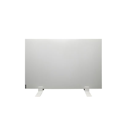 Wit Herschel XLS infrarood verwarmingspaneel met twee witte gemonteerde metalen vloersteunen, frontaal weergegeven tegen een witte achtergrond