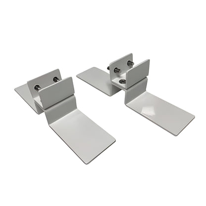 Set witte metalen vloersteunen met bevestigingsbouten voor Herschel XLS infrarood verwarmingspanelen, weergegeven tegen een witte achtergrond